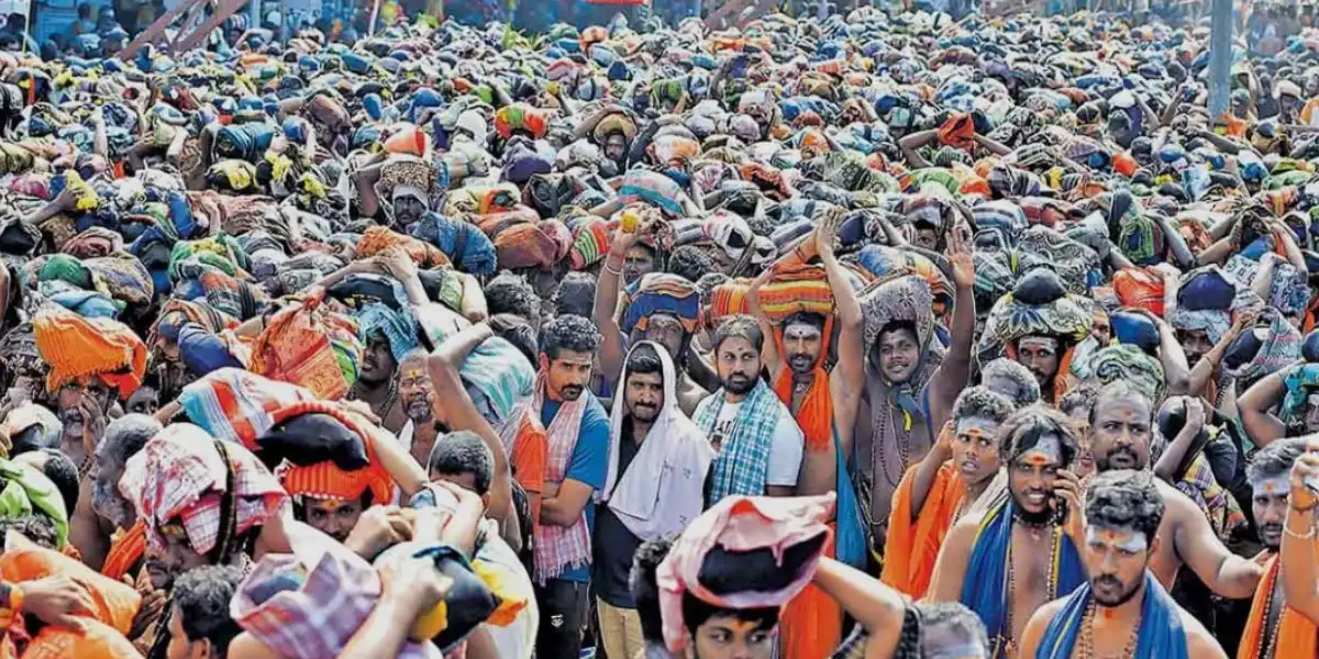 തീർഥാടകരെ പമ്പയിൽ തടഞ്ഞു പൊലീസ്